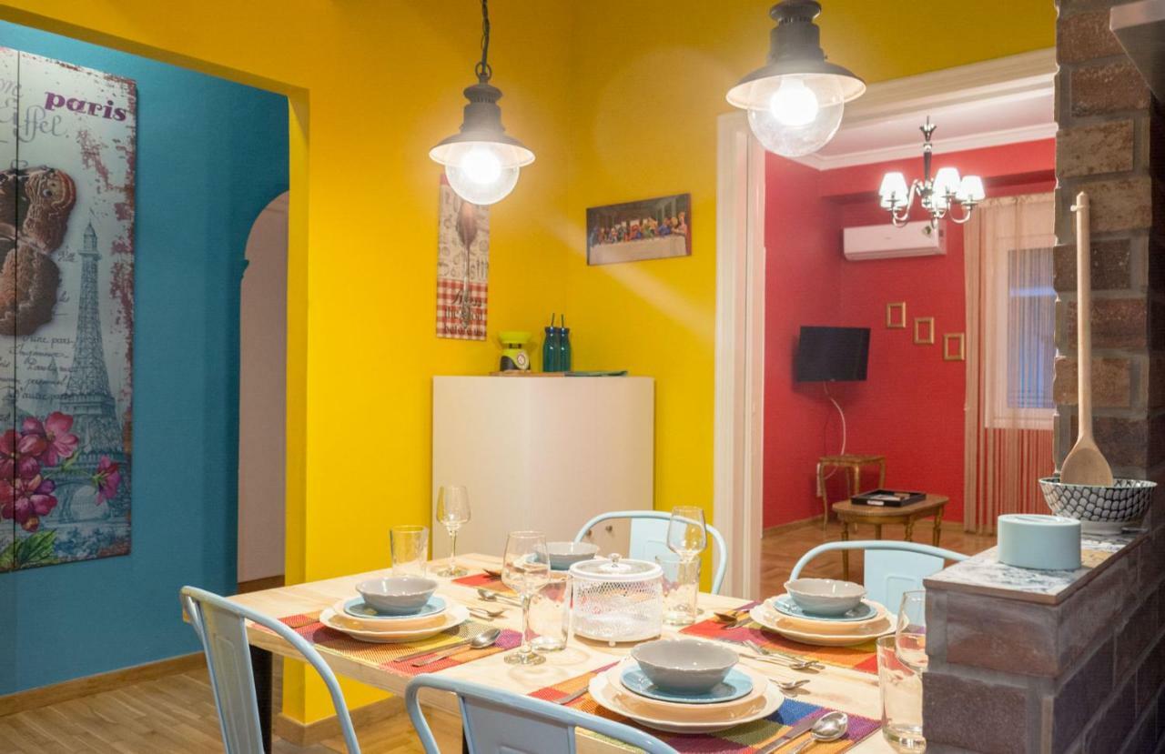 "Casa De Colores", Next To The Metro Ateny Zewnętrze zdjęcie